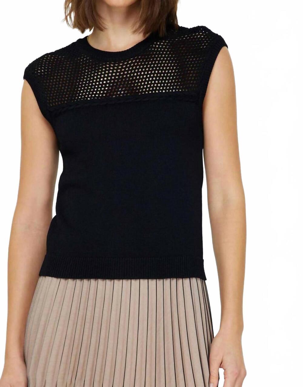 NEW CURRENT AIR women's stitched sleeveless sweater in black